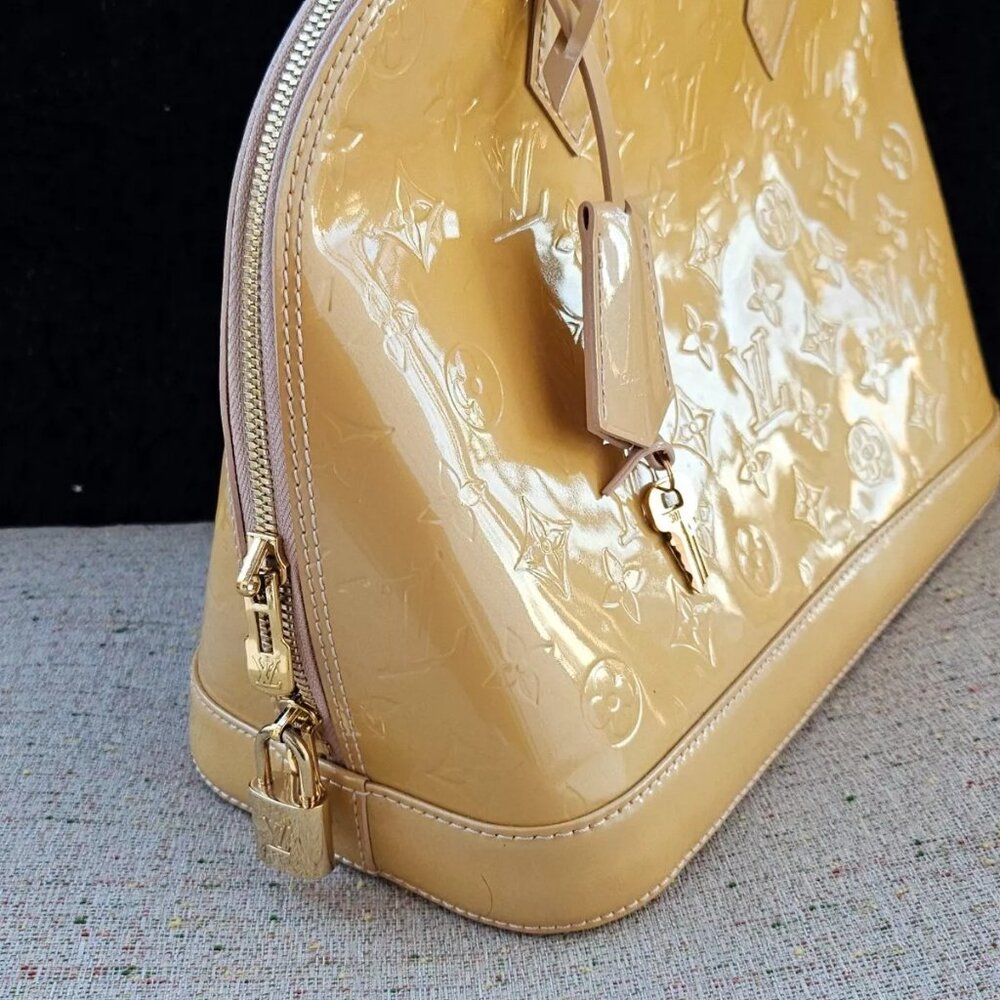 Louis Vuitton Handbag VERNIS Alma PM Rose Florentin Bag Monogram Made in Spain - Picture 5 of 13